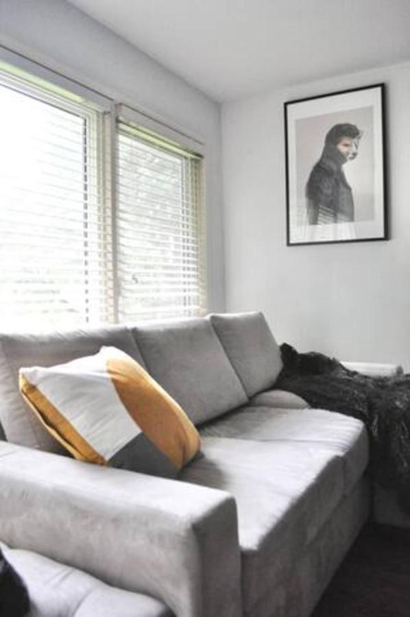 Cozy 1 Bd Suite Centrally Located North Vancouver Zewnętrze zdjęcie